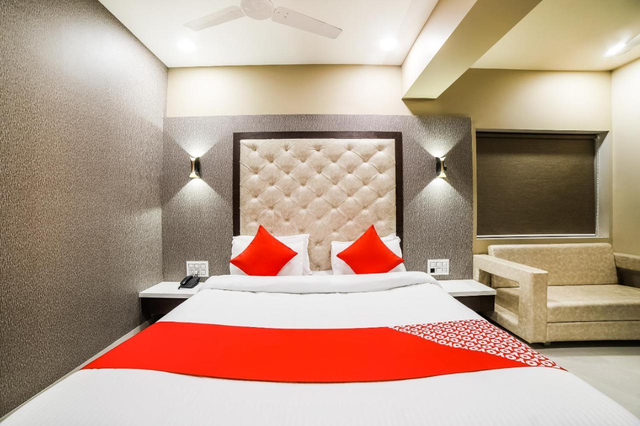 Capital O 41587 Hotel Airport Inn One アーメダバード エクステリア 写真